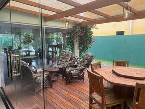 Outdoor dining