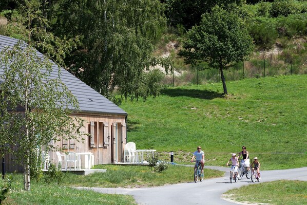 Experience the picturesque atmosphere at this amazing property.