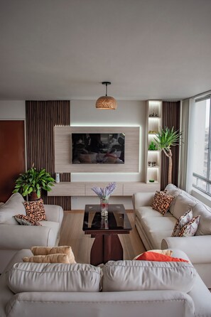 Living room with 50" smart TV