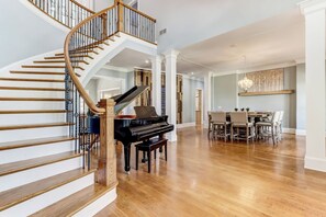 Entry & dining area