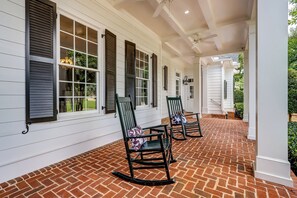 Front porch rocking chairs