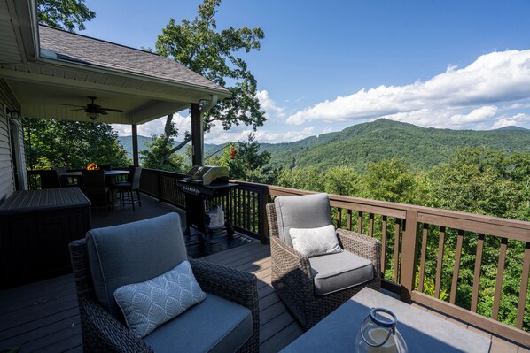 Outdoor seating on the balcony