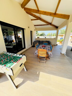 Game room