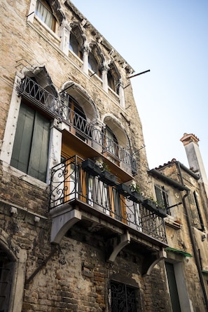 Façade
