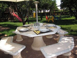 Outdoor dining