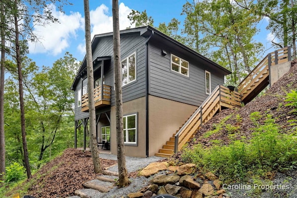 Stairs down to the fire pit