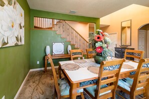 Dining Room, Dining Table, Furniture, Indoors, Room