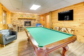 Game Room | Pool Table | 3-Story Cabin | In-Unit Laundry
