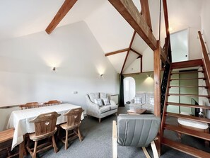 Dining Area | Triss - Bowling Green Farm, East Orchard, near Shaftesbury