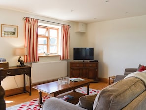 Open plan living space | Badger Cottage - Woodlands Farm, Somerton