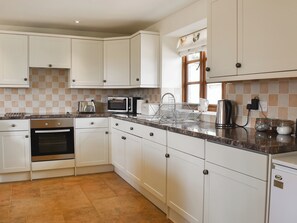 Open plan living space | Badger Cottage - Woodlands Farm, Somerton