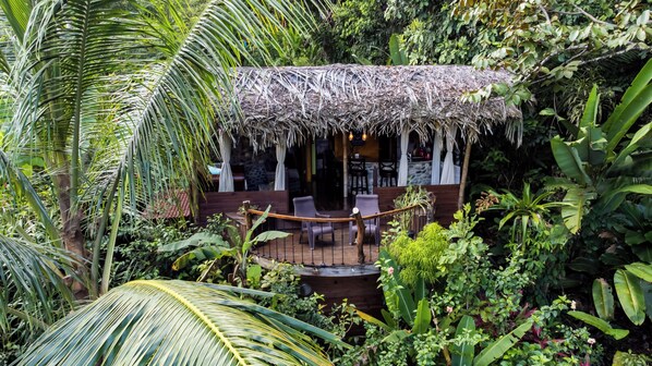 Welcome to paradise! The view of the front of the house and the deck
