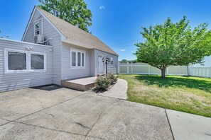 Duplex Building Exterior | Parking | Shared Driveway (1 Vehicle)