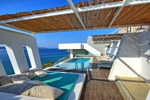Balcony / Terrace / Patio, Outdoor, Pool