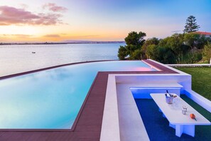 Activities, Amenities, Balcony / Terrace / Patio, Building Exterior, Facilities, Garden, Main Entrance, Spring, Summer
