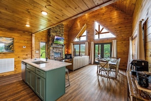 Kitchen Living Room/Dining