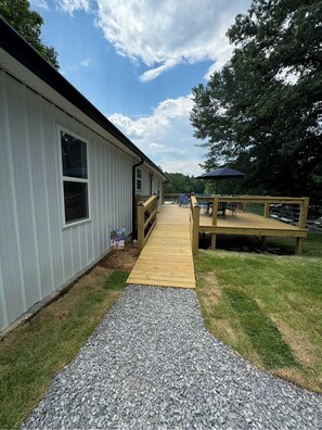 Wheelchair accessible all the way to the dock and one bedroom and bathroom.
