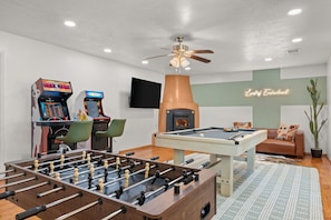 Spielezimmer