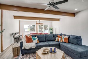 The ideal mix of fun and relaxation, featuring a pool table and cozy seating.