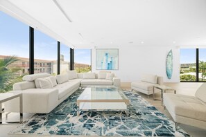 Third floor living area
