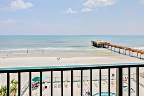Private balcony provides direct oceanfront views!