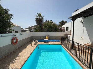 Private pool
