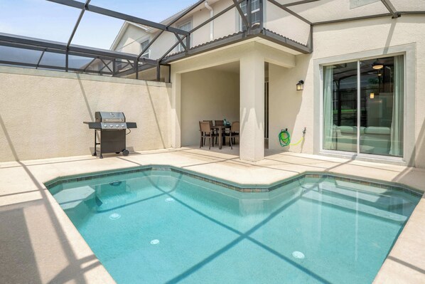 Private Swimming Pool and Poolside Dining Area