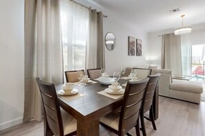 Dining delight awaits!