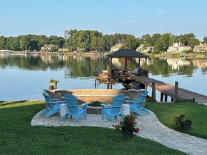 Firepit close to the lake