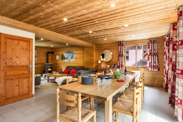 Living room in chalet Snow Pearl