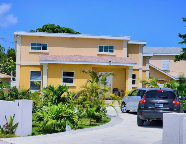 home entrance 