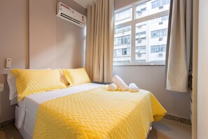 Photo of the whole room,Bedroom