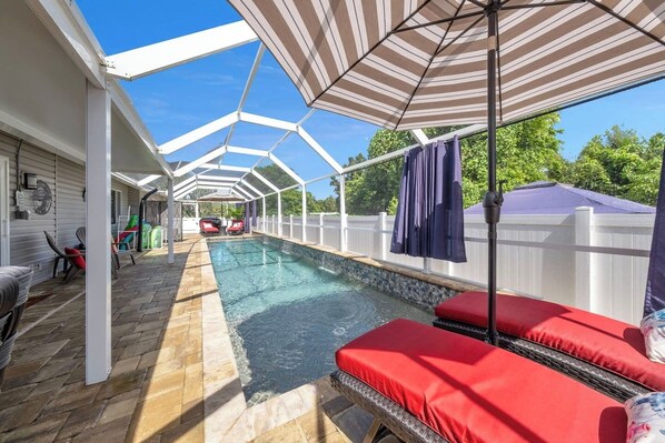 Fully Enclosed Lanai