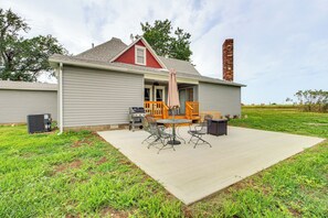 Patio | Gas Grill | Propane Fire Pit