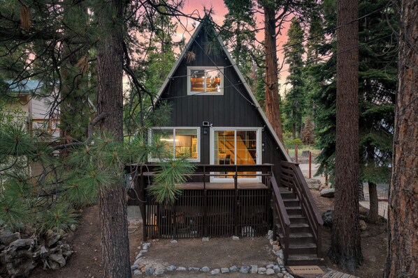 Walking distance to restaurants in Kings Beach.
