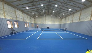 Pickleball court with professional Sportmaster surface