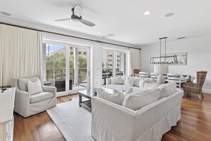 Daydream Believer - WaterHouse 204 - Seacrest - Living/Dining Area