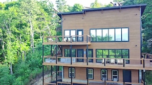 Fox Run Rear View