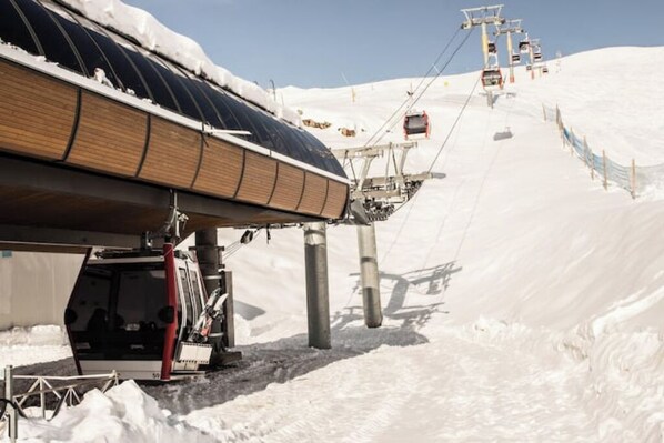 Snow and ski sports