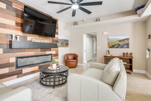 Living Room | Free WiFi | Single-Story Unit