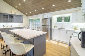 Newly Renovated Kitchen