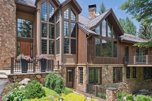FRONT EXTERIOR