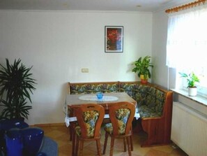 Sitzbereich im Esszimmer