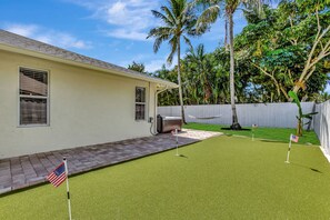 Putting green!