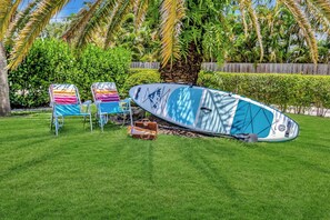 2 Paddle boards & beach chairs