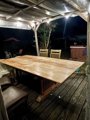 Outdoor dining