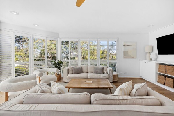 Ocean Vista Retreat is designed with your comfort in mind, meticulously crafted to blend modern elegance with the laid-back coastal lifestyle of La Dolce Vita