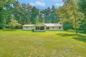 Large Yard Area | 6 Acres of Land