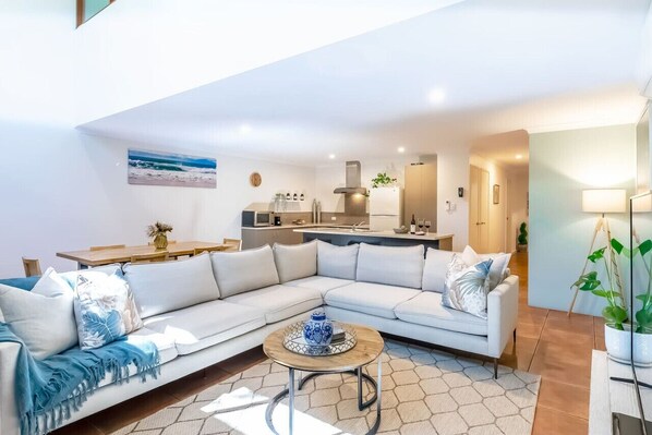 Lounge / Living Area (downstairs)