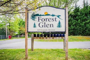 Discover the beauty of our Forest Glen retreat,